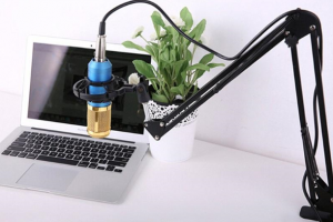 Chân micro kẹp bàn stand NB-35 sẽ giúp thu âm thuận tiện hơn